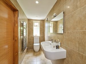 Cloakroom- click for photo gallery